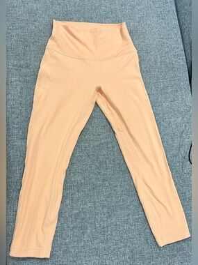 Lululemon Peach High Rise Cropped Leggings Women’s Size M
